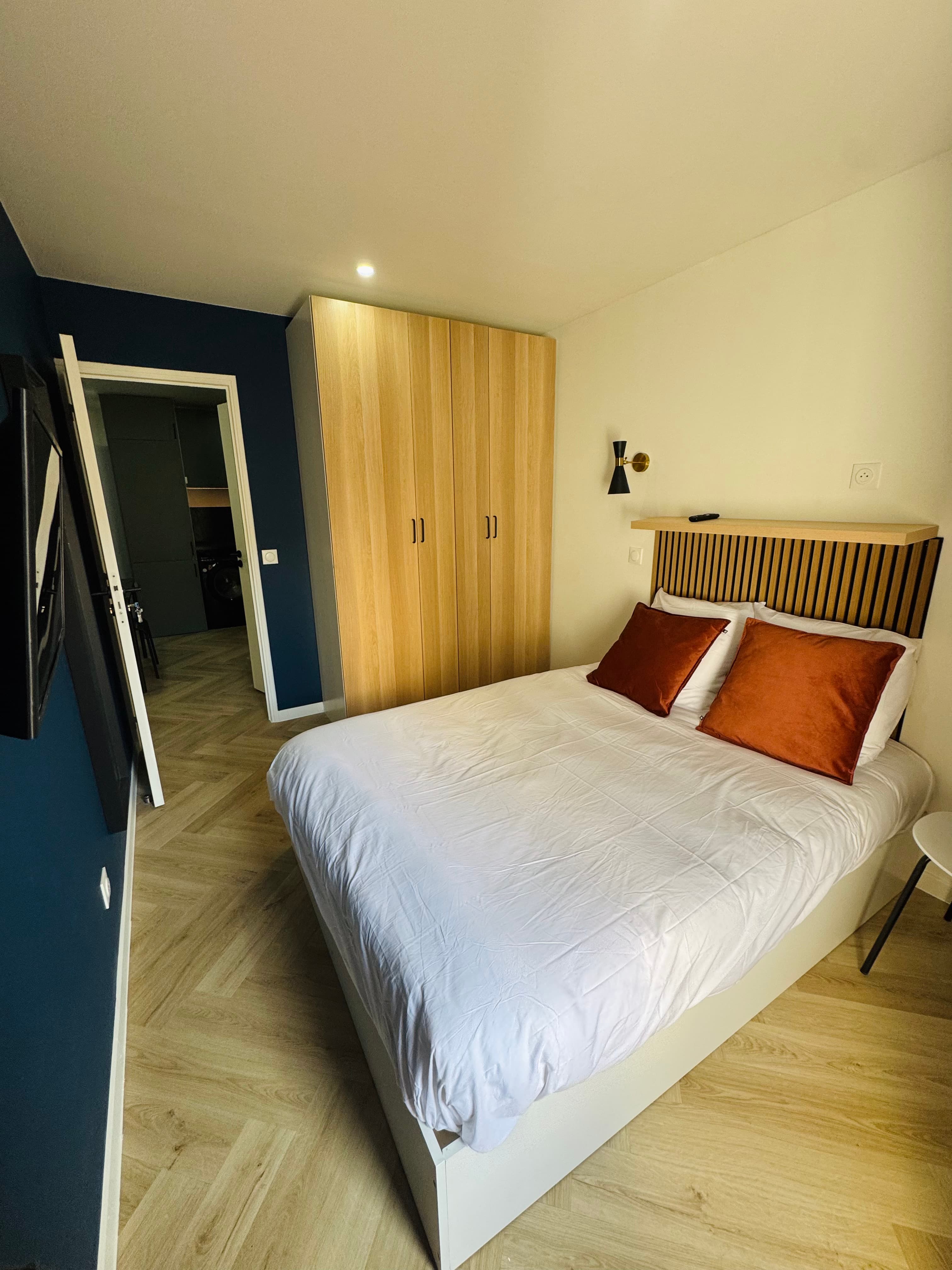 Chambre neuve - Plein centre d'Annemasse